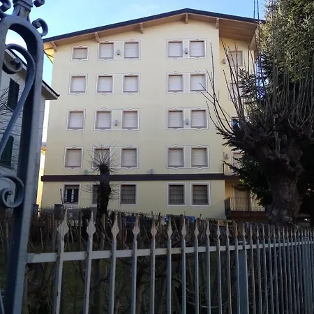 La Tana Dei Tassi Apartman Vidiciatico